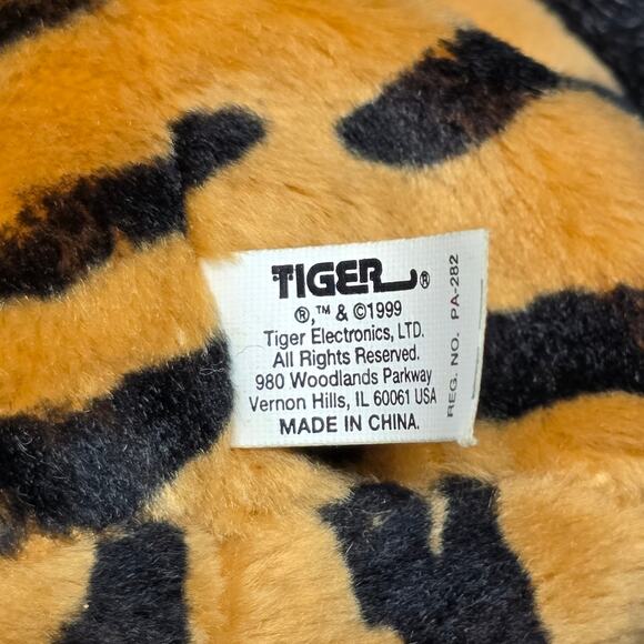 Vintage Tiger Electronics CLOUD Furby Buddies Stuffed Bean Bag Plush Animal - Picture 7 of 10